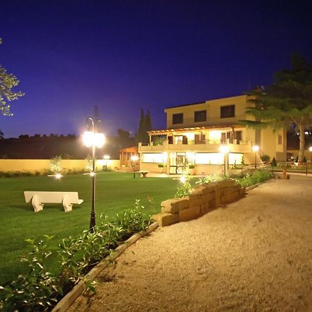 Bed And Breakfast La Corte Degli Ulivi Civitavecchia Buitenkant foto